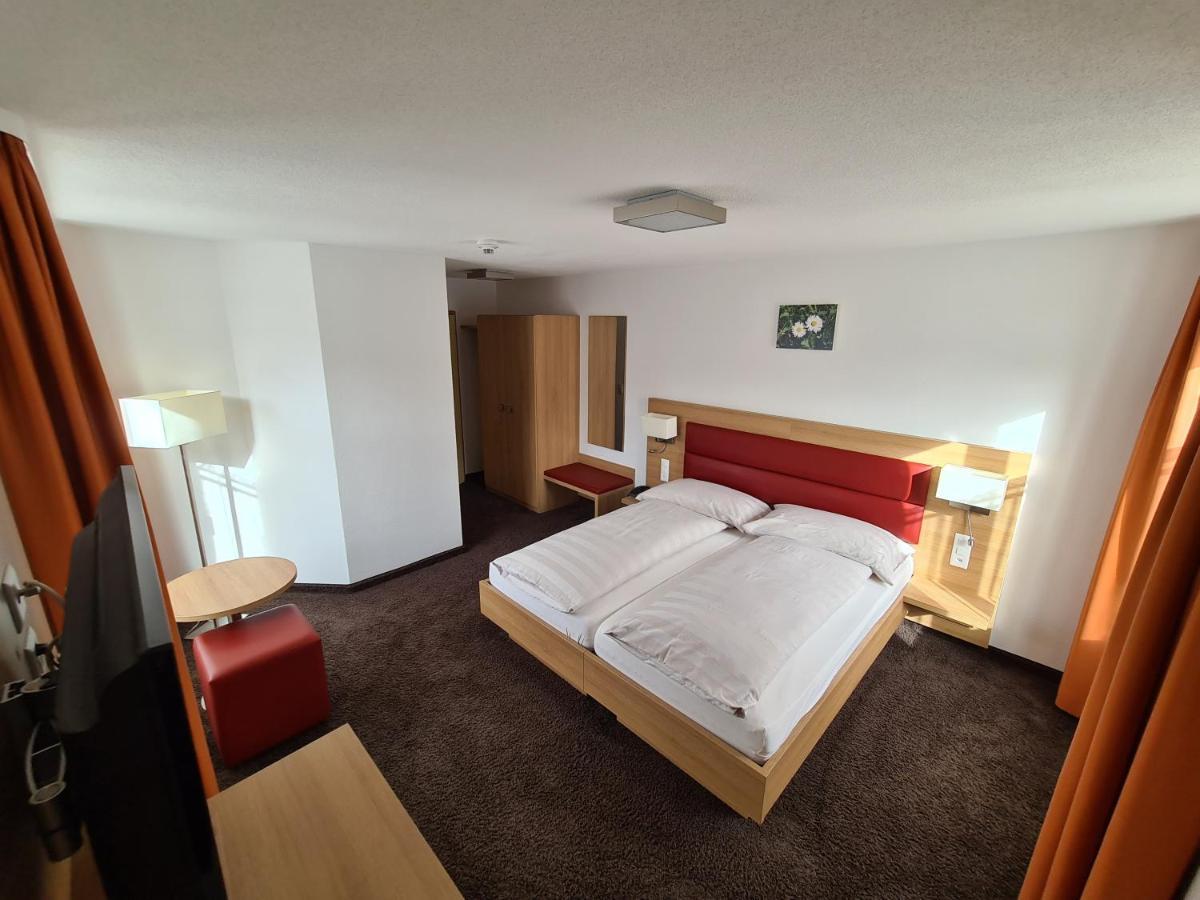 Hotel Staetzerhorn พาร์พาน ภายนอก รูปภาพ